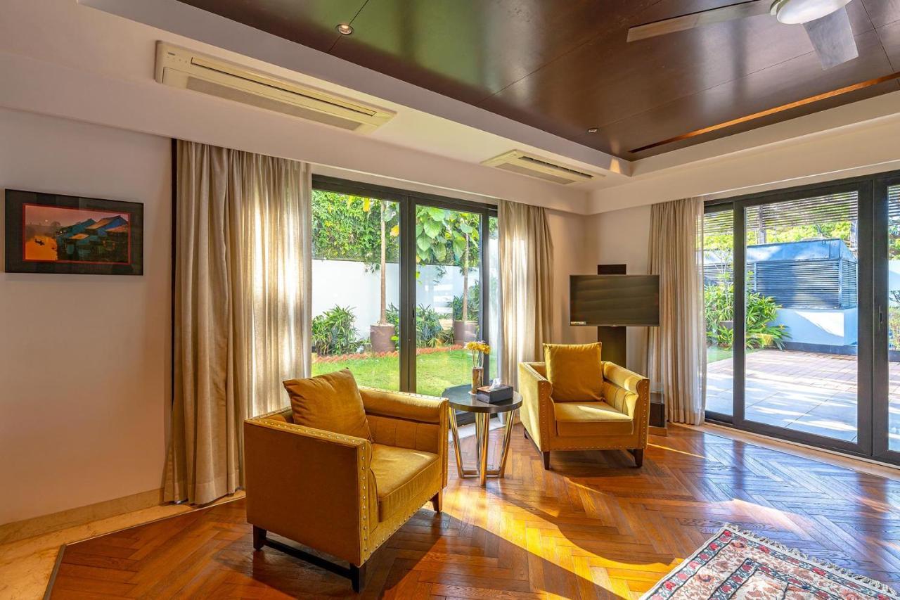Oceanic Sunsets With River View, Comp Breakfast & Infinity Pool At Stayvista Verem Zewnętrze zdjęcie